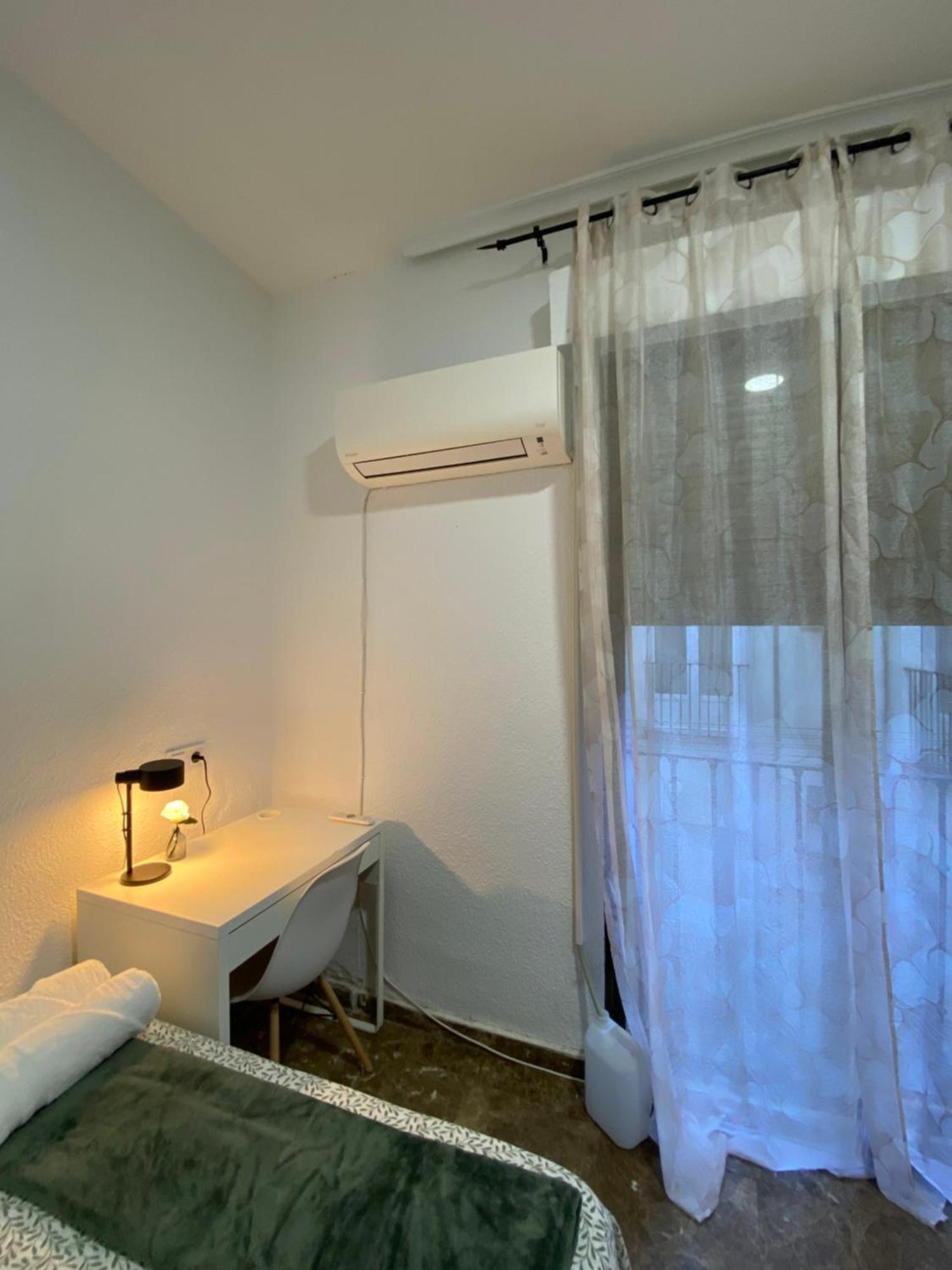 Apartamentos Econostay Fuencarral มาดริด ภายนอก รูปภาพ