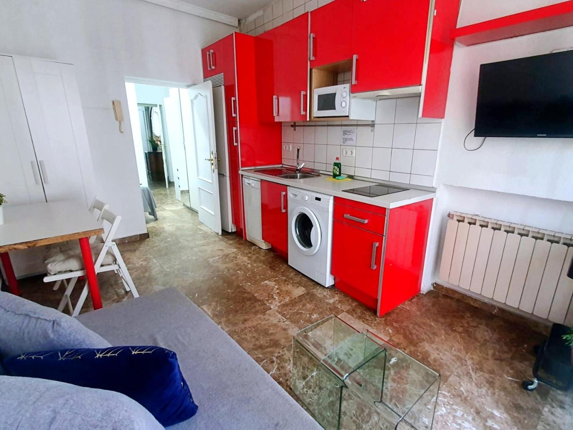Apartamentos Econostay Fuencarral มาดริด ภายนอก รูปภาพ